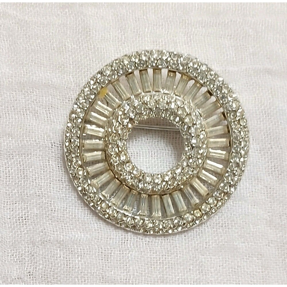 Vintage Art Deco 1930s Circle Target Rhodium Plated Rhinestone Brooch Pin 1.75"